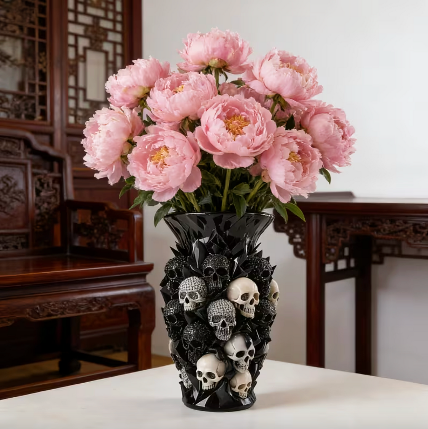 Grimrose™ – Gothic Skull Vase